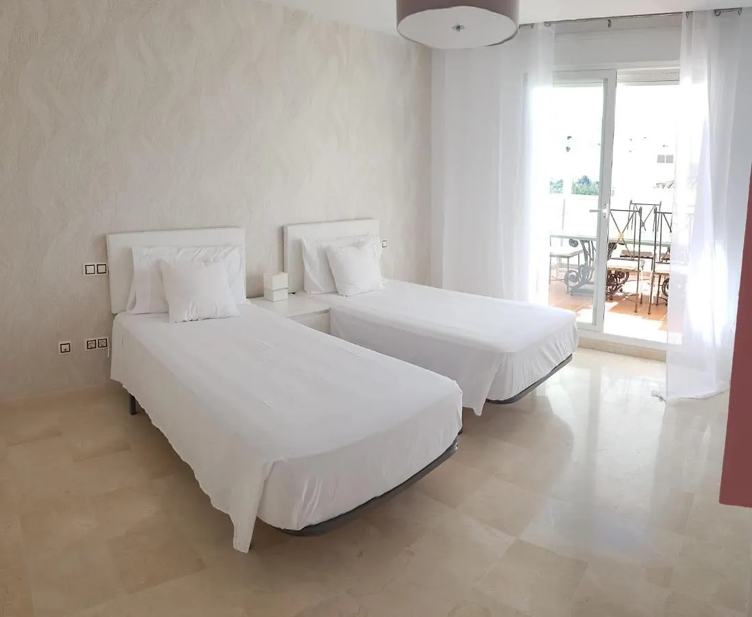 3 Bedroom Duplex Penthouse With Stunning Rooftop Solarium And See Views Marbella Spagna